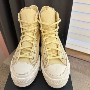 Chuck Taylor All Star Lift Platform Contrast Stitching